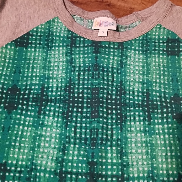 Lularoe Randy Tee - Picture 2 of 2